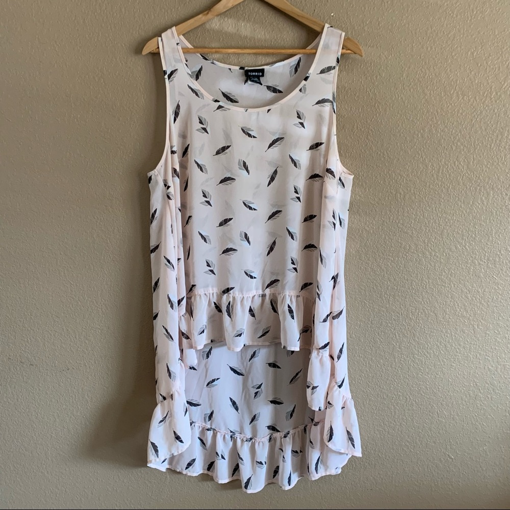Torrid Ruffle Feather Hi-Low Tank Blouse Size 1 - Picture 3 of 8